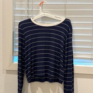 Women’s forever 21 long sleeve worn a few times but super cute